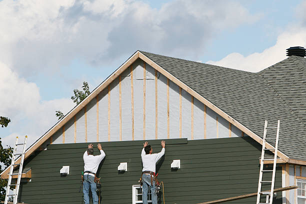 Professional Siding Replacement technician working in Troutman, NC
